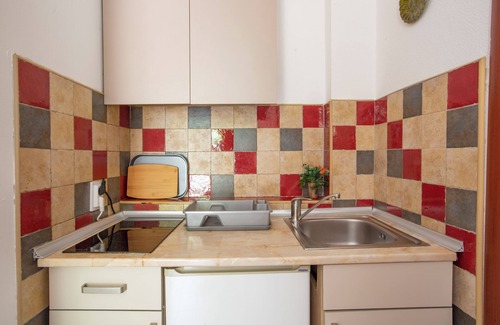 Lepetane Hotel | MaXhit Apartments
