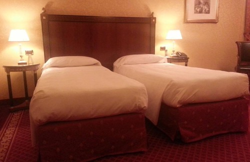 Peschiera Borromeo Hotel | Maxim Hotel