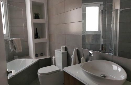 Monagri Villa | Maximos Luxury Villa with Pool -BREAKBOOKING-CY
