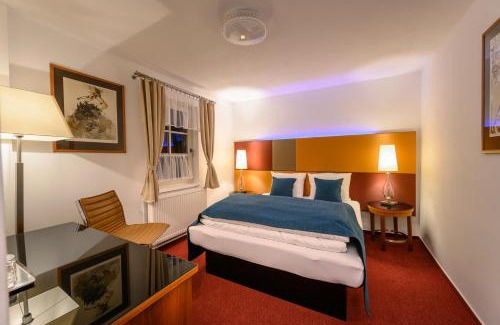 Marenice House | MAXMILLIAN Pension & Restaurant