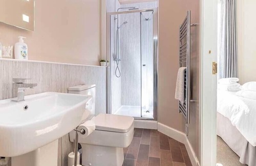 Kirkmichael Bed & Breakfast | Maxwelston Farmhouse