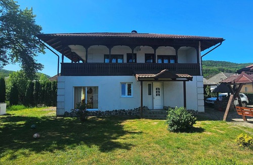 Viseu de Sus House | "May all who enter as guests, leave as friends"