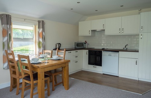 Tavernspite Apartment | MAY COTTAGE - family friendly with stunning lakeside views