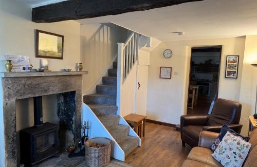 Tideswell House | May Cottage