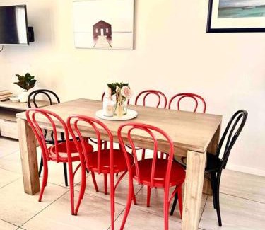 Birmingham Gardens House | Maya Newcasle 6 bedrooms home
