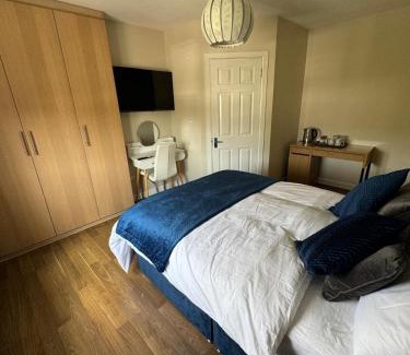Santry Bed & Breakfast | Maya's Lodge