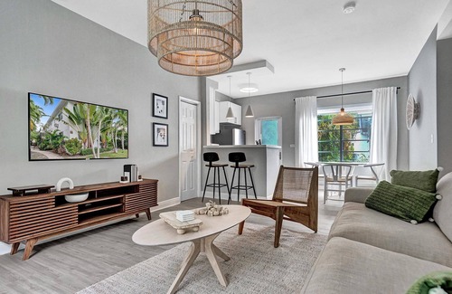 West Avenue Apartment | Mayan Suite 2 Bed/2 Bath Miami Beach Lincoln Rd