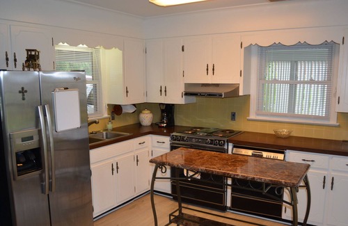 Mount Airy House | Mayberry "Sentimental Waltz"