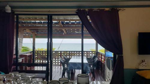 San Agustin House | Mayets Seaside Treehouse