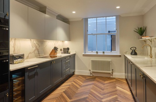 City of Westminster Apartment | Mayfair Darley House by Viridian Apartments