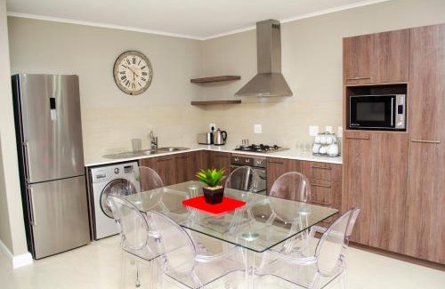 Century City Apartment | Mayfair Luxury Apartments