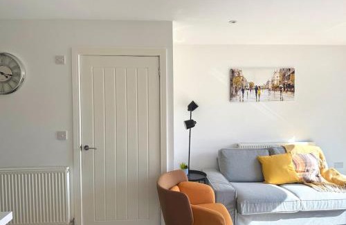 Rainworth Apartment | Mayfair Residence