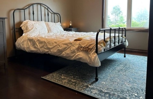 Mayfield House | Mayfield Lodge Large Executive Home 5 Mins from Cavendish