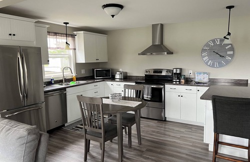Clinton Cottage | Mayneview Cottage. Enjoy This Waterfront Cottage In Clinton Pei. PEI #2202544