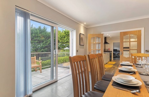 Kilgetty House | Maynor - Luxury House, Log Burner, Central