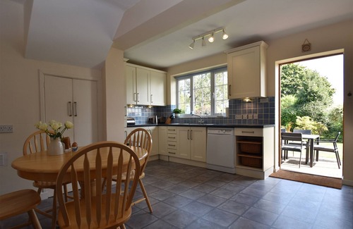 Playden Cottage | Maytham Cottage is a family & dog friendly holiday cottage