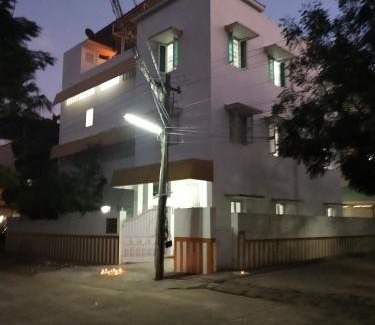 Chennai Bed & Breakfast | Mayurapriya Inn