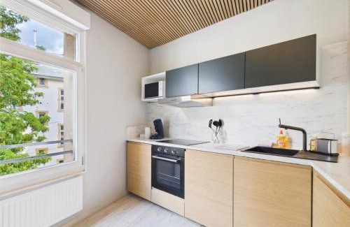 Nouvelle Ville Apartment | Mazarin Apartment- Private Parking