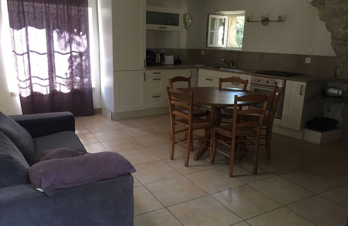 Pernes-les-Fontaines House | Mazet in Provence in peace