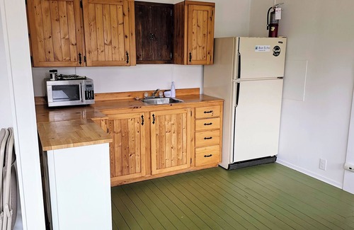 Addington Highlands Cabin | Mazinaw Lakeside RV Park & Campground