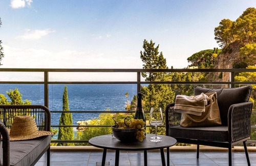 Mazzaro Apartment | Mazzarò Boutique Apartment, cozy and comfortable beachfront apartment