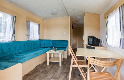 Hoek Resort | MB Beach Cottage