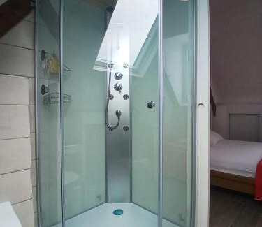 Herouville-Saint-Clair Apartment | Mbine Senghore