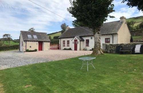 Newry House | Mc Courts Cottage & Barn
