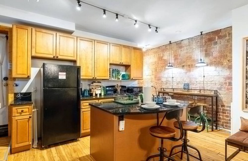 Cleveland Apartment | MC Loft at the Pillars-2bd 1bath University Cir