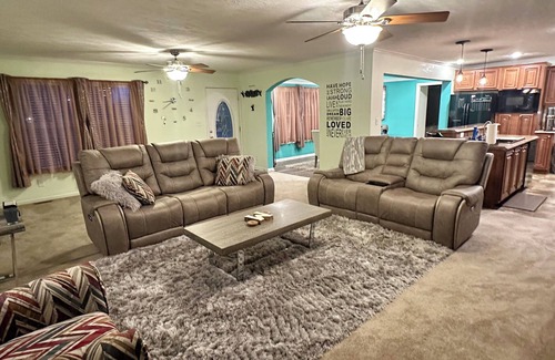 Elizabethtown House | MC (Modern Country) LIVING
