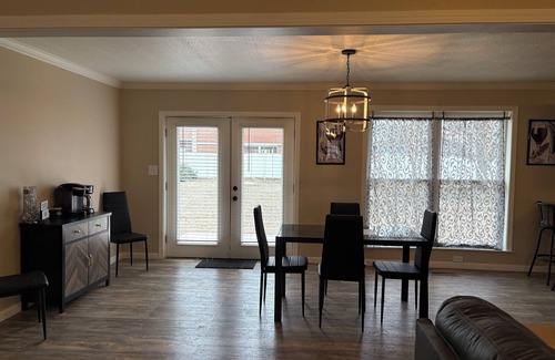 Dyersburg House | Mc Sweet Home.3-bedroom house in Dyersburg with WiFi and AC