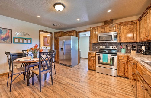 McAlester Cottage | McAlester Cottage w/30 Private Acres & Ponds!