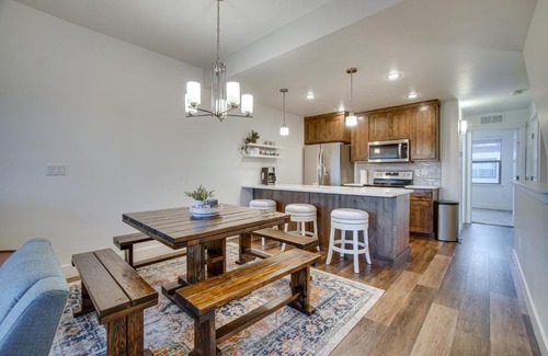 McCall Apartment | McCall Vacation Rental with Private Balcony and Grill!