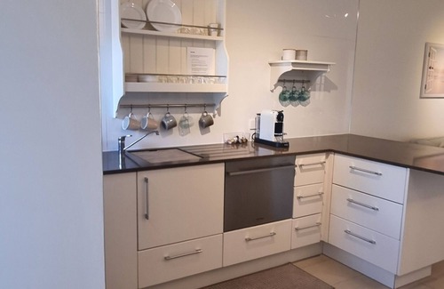 Victoria Park Apartment | McCallum Park Unit - Riverside Gem!