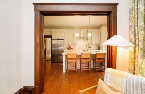 Burlington Apartment | McCauley House A | Classic, Updated & Functional