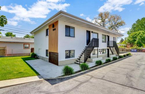 Sugar House Apartment | McClelland by Cloud Dream Homes