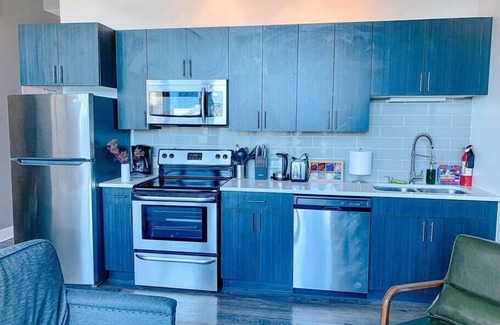 Near South Side Apartment | McCormick Place Studio with optional parking for up to 4 guests