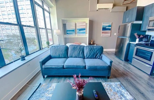 Near South Side Apartment | McCormick Place Studio with optional parking for up to 4 guests