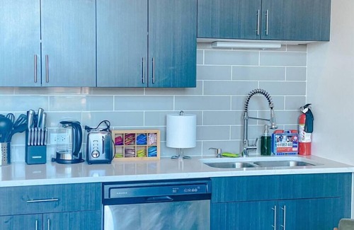 Near South Side Apartment | McCormick Place Studio with optional parking for up to 4 guests