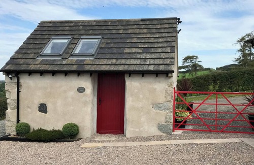 Hilltown Apartment | McCourts Barn. Tiny house in the Mournes