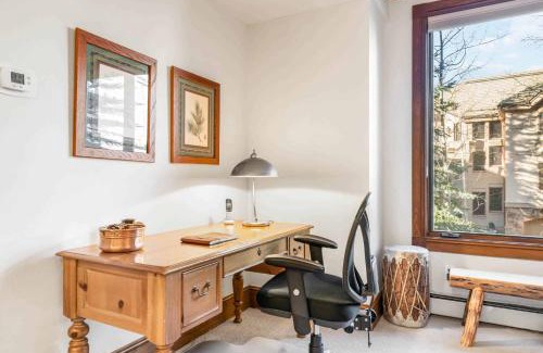 Highlands Townhomes Apartment | McCoy Peak 102 by East West Hospitality