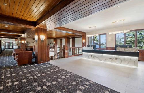 Highlands Townhomes Apartment | McCoy Peak 102 by East West Hospitality