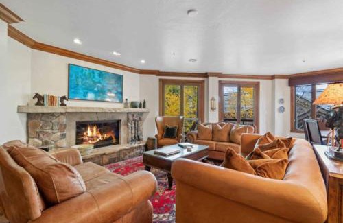 Highlands Townhomes Apartment | McCoy Peak 204 by East West Hospitality