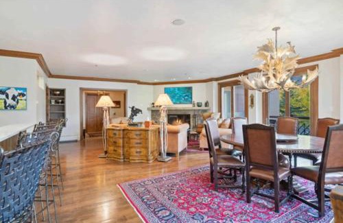 Highlands Townhomes Apartment | McCoy Peak 204 by East West Hospitality