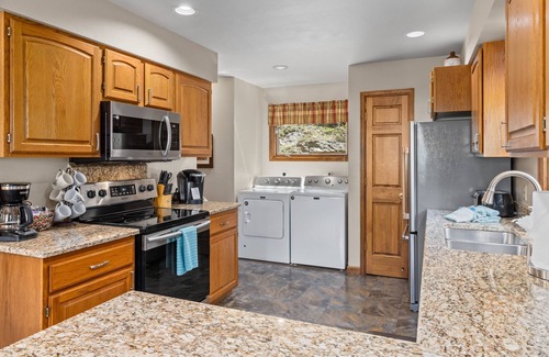 Aspen Brook House | Mcdermott Base Camp Vacation Rental By Estes Park Homes 4 Bedroom Home