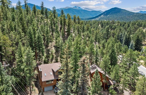 Aspen Brook House | Mcdermott Base Camp Vacation Rental By Estes Park Homes 4 Bedroom Home