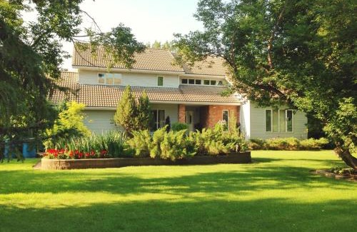 Drumheller Bed & Breakfast | McDougall Lane Bed & Breakfast
