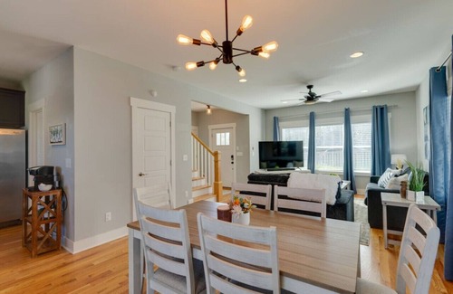 Radnor Apartment | Mciver- 3 Bedroom Home- HUGE yard! 4.5 miles to Broadway.