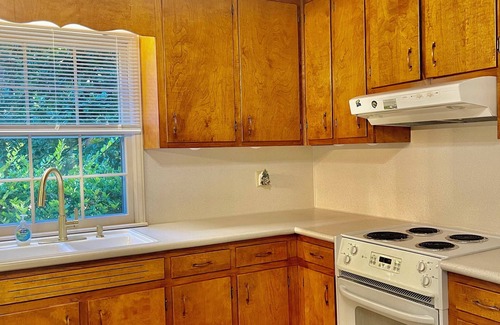 Southwest Raleigh House | MCM 3BR/2Ba in a peaceful, central Raleigh neighborhood