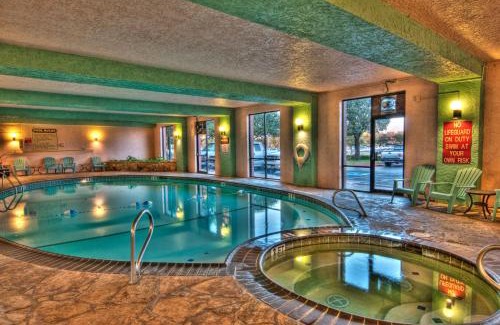Abilene Hotel | MCM Elegante Suites Abilene